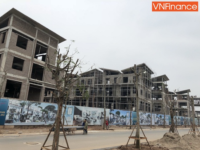 du an khai son hill long bien ngang nhien xay khong phep giua long thu do