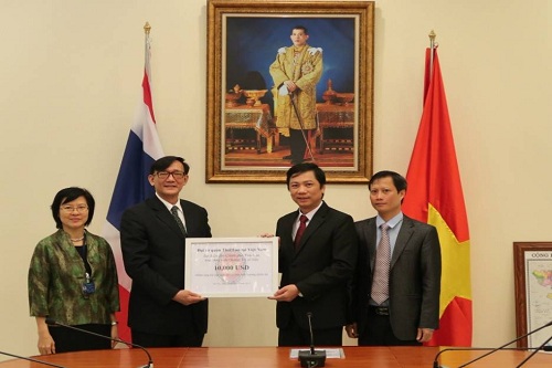 thai lan ho tro quang tri 10000 usd khac phuc hau qua thien tai