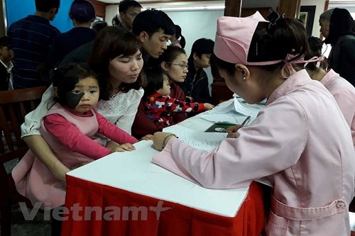 chap canh uoc mo phau thuat di tat mien phi cho tre em ngheo tu 3 173