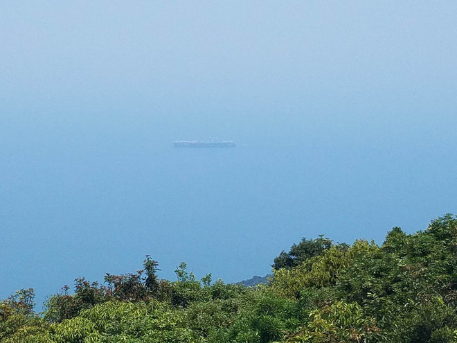 tau san bay my va nhom tau ho tong tha neo tai da nang