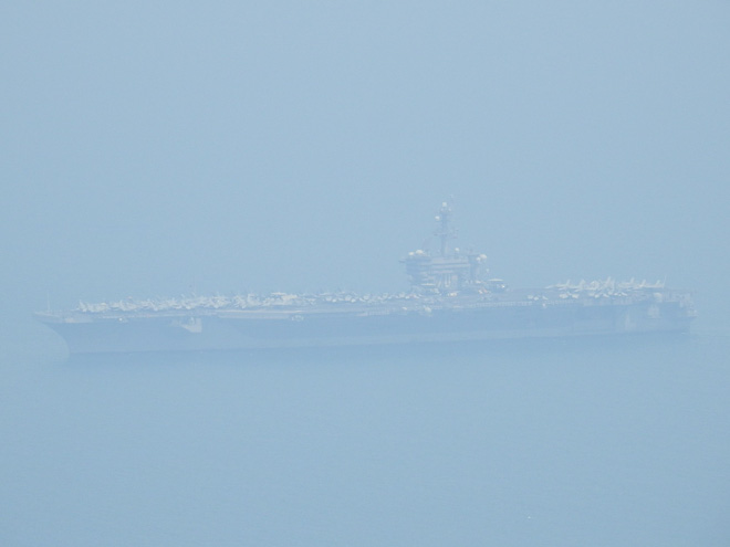 tau san bay my va nhom tau ho tong tha neo tai da nang