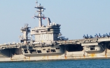 anh can canh tau san bay uss carl vinson tai da nang