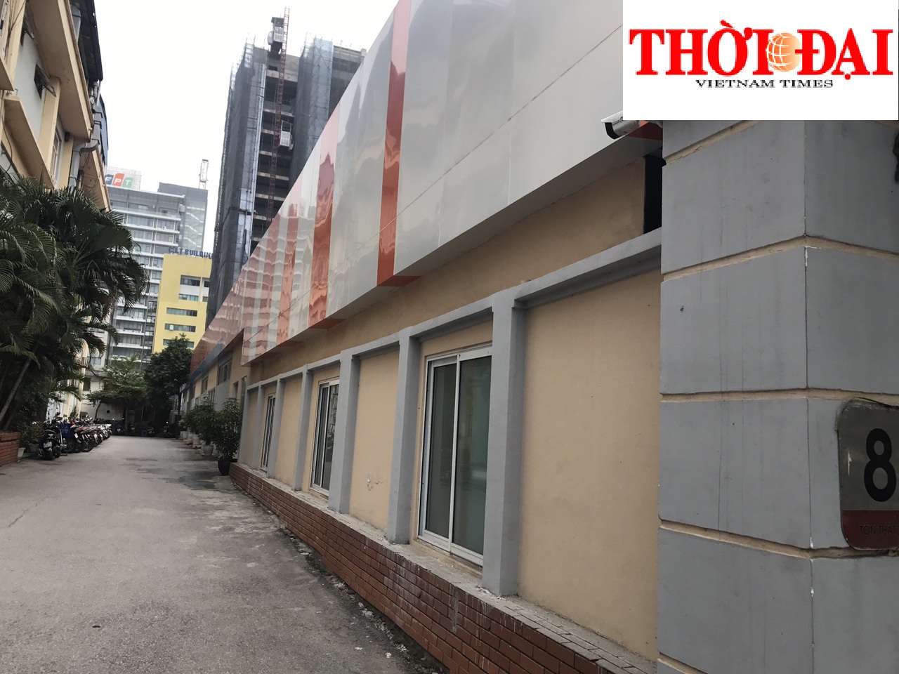 ha noi truong hoc ngang nhien xay dung tren quy dat quy hoach bai xe cong cong