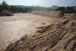 quang nam xu ly nghiem tinh trang khai thac khoang san o phu ninh
