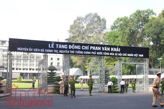 nguoi dan xuc dong nho ve vi thu tuong yeu nuoc quy dan