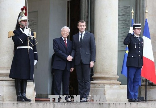 tong bi thu nguyen phu trong hoi dam voi tong thong phap emmanuel macron