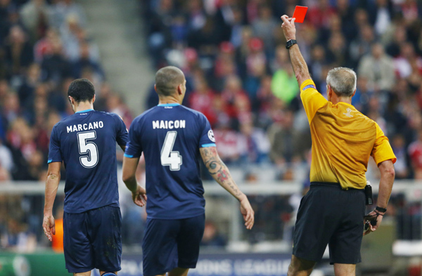 champions league dem kinh hoang o munich