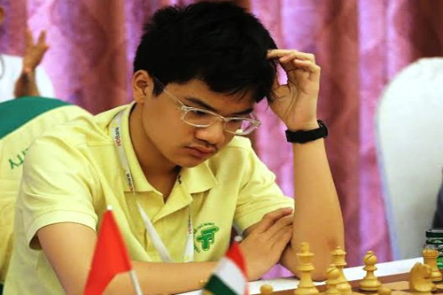 anh khoi gay an tuong o giai co vua vo dich chau a