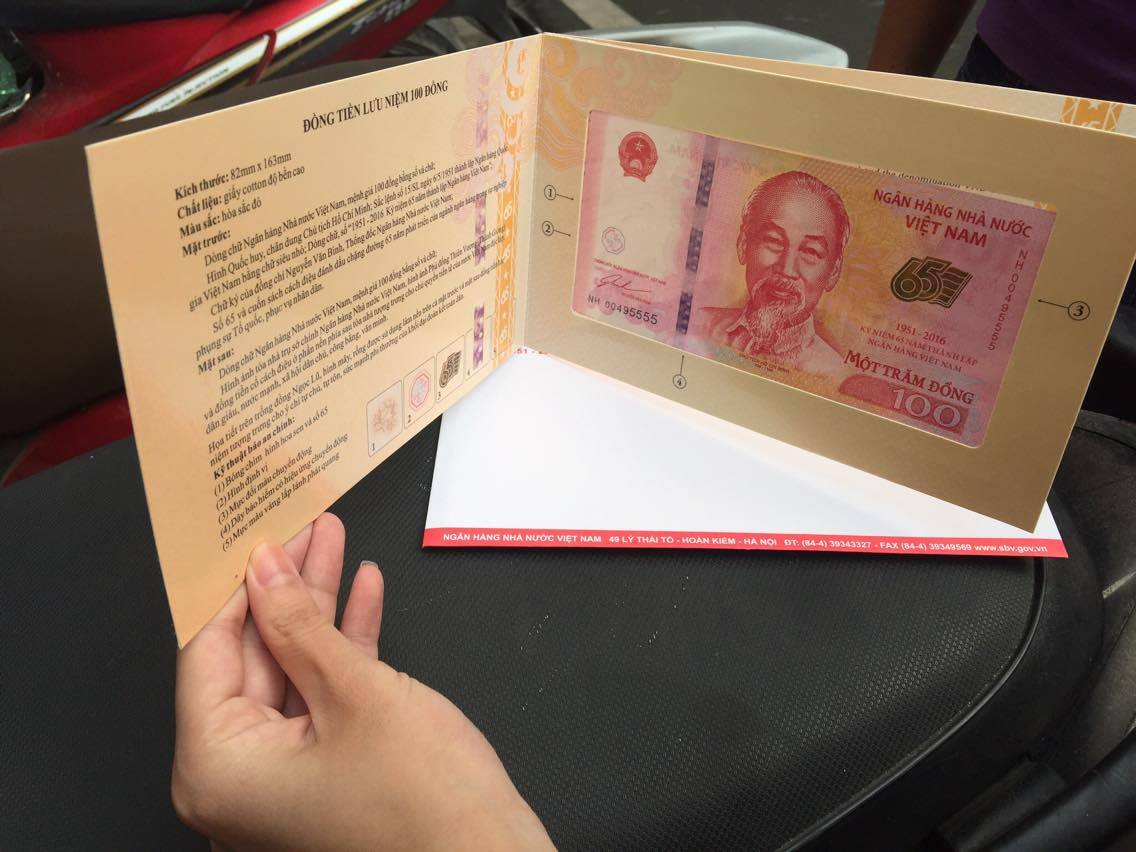 to tien luu niem 100 dong duoc ban toi da gap 5 lan ngay dau