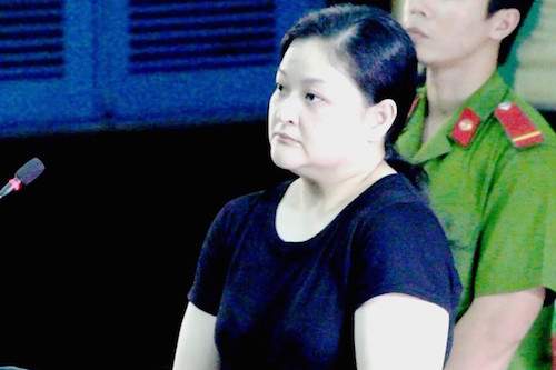 tu hinh nguoi phu nu nuoc ngoai van chuyen ma tuy vao viet nam