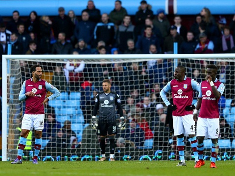 truoc vong 34 premier league thanh manchester dua top 4 leicester sai buoc toi ngai vang