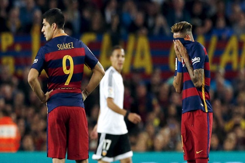 thua tran thu ba lien tiep barca lung lay ngoi dau