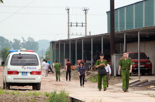 dinh chi cong ty the gioi go viet nam de dieu tra vu no chet nguoi