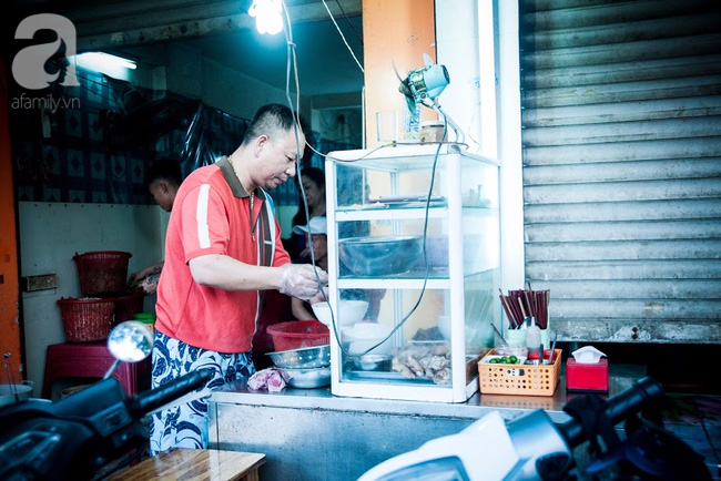 ha noi tro mua sang day som nho ghe qua hang bun bo hue nga tu so 2 chu 1 tiem 1 huong vi