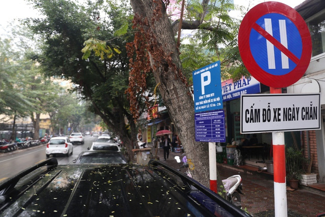 chi em chu y ne tu 14 bat dau xu phat do xe khong dung theo ngay chan le can than bi phat