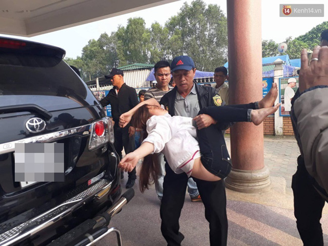 nghe an hang chuc nu cong nhan dau bung non oi phai nhap vien nghi ngo doc