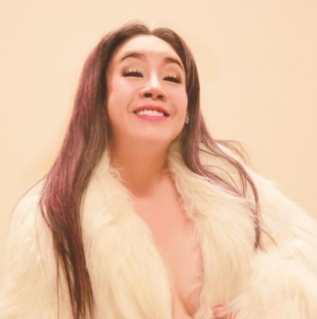 nu dai gia thai lan doi chong nhu thay ao chia se ve qua khu bi nguoi chong dau tien cuong hiep