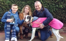 anh gia dinh bi sat hai boi chinh nguoi vo gia cu ho cuu mang