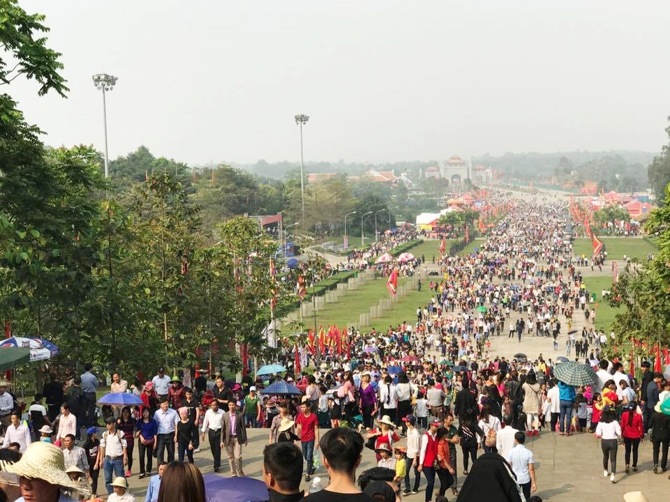 nhung dieu can luu y khi tham gia le hoi den hung 2017