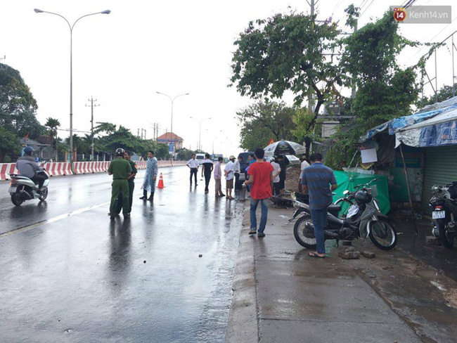 nguoi phu nu ban hang bi o to dien tong chet roi bo chay