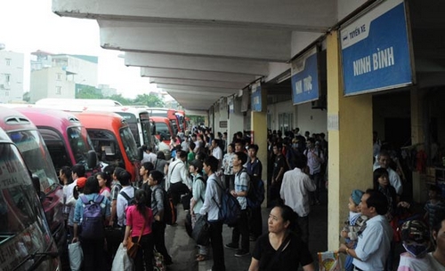 ha noi tang hon 400 chuyen xe dip nghi le 304 va 15