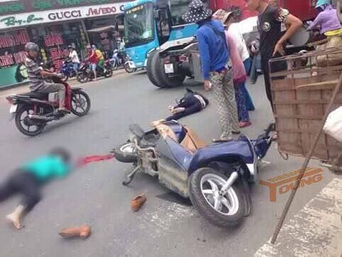 bien hoa xe may va cham voi container 2 nguoi tu vong