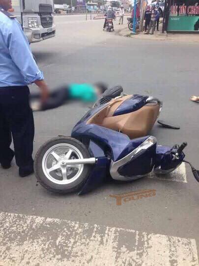 bien hoa xe may va cham voi container 2 nguoi tu vong