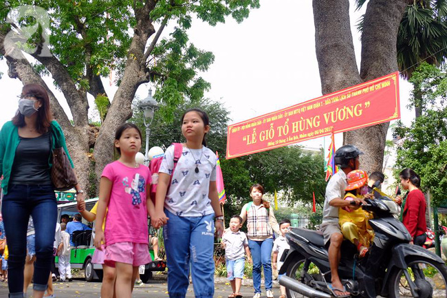 sai gon nguoi lon tre nho hao hung an buffet chay mien phi ngay gio to