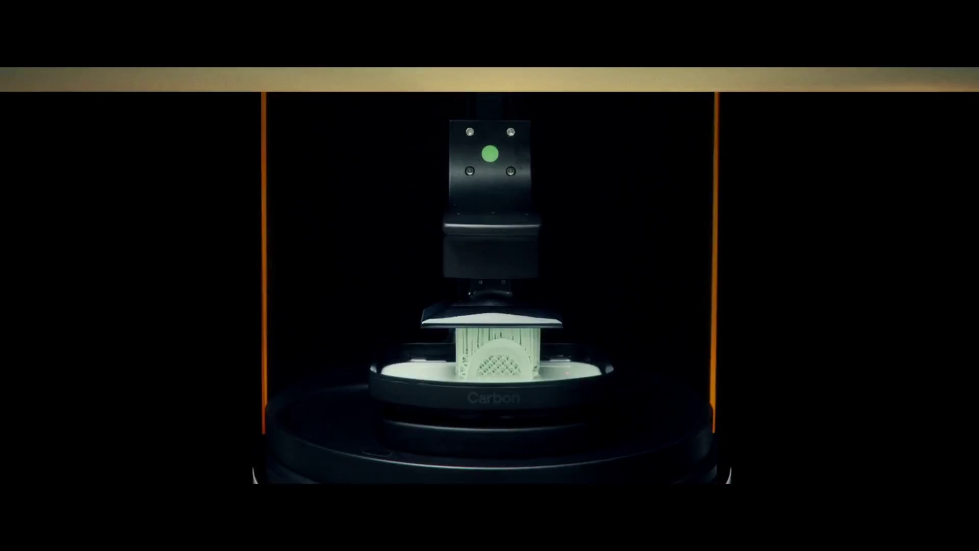 adidas gioi thieu mau giay futurecraft 4d voi cong nghe chua tung co su dung oxy va anh sang tao nen phan de