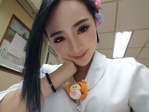 nu ho ly xinh dep nhan nhieu chi trich vi hanh dong xau xi trong benh vien