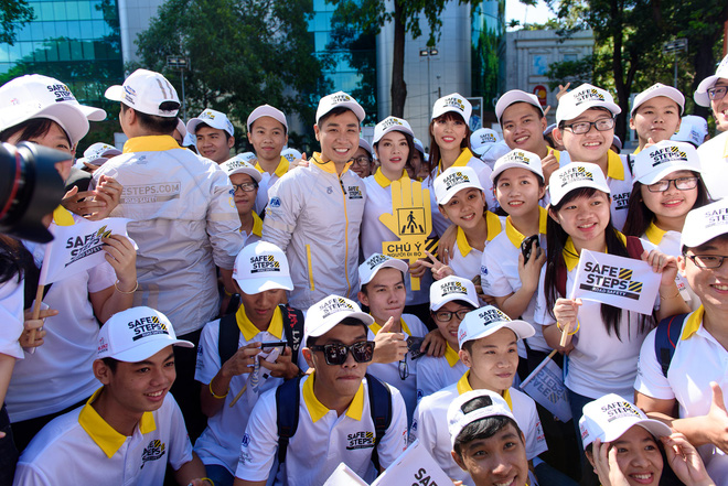 my nhan ngoa ho tang long duong tu quynh nhay flasmob cung dan sao viet