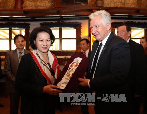 thuc day quan he giua hai quoc hoi viet nam hungary