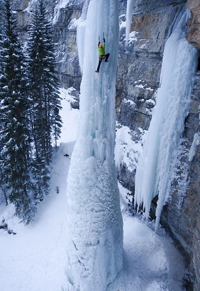 20 buc hinh cho thay su chiu choi cua nhung du khach mao hiem nhat the gioi