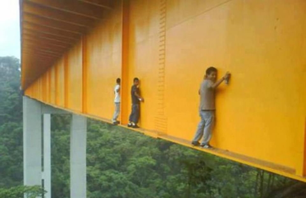 20 buc hinh cho thay su chiu choi cua nhung du khach mao hiem nhat the gioi