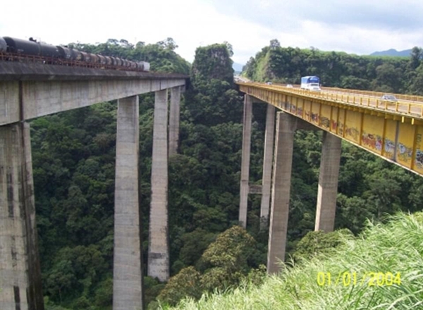 20 buc hinh cho thay su chiu choi cua nhung du khach mao hiem nhat the gioi