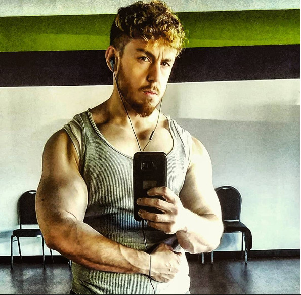 an nhieu nen nang den gan 2 ta mat viec bi nguoi yeu da anh chang beo da nuot nuoc mat de tap luyen va ket qua khien ai cung phai bat ngo