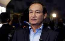 xin loi sau lum xum loi khach khoi may bay vay nhung ceo cua united airlines lai khien du luan day song vi nhung chia se nay