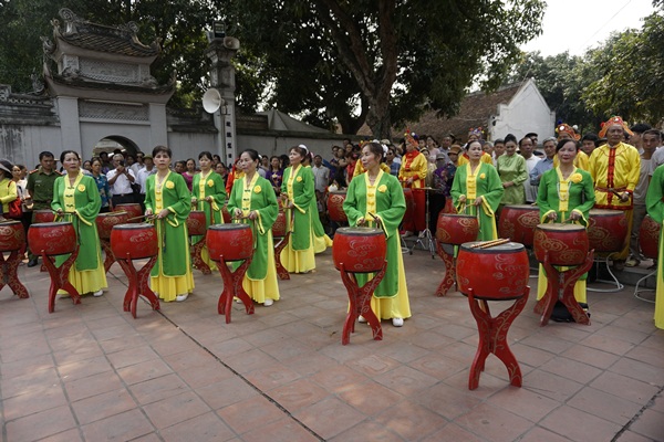 tung bung le hoi den do bac ninh