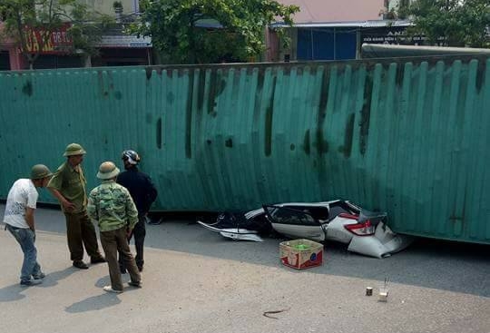 vu container de bep o to cac nan nhan la giao vien truong cao dang su pham nam dinh
