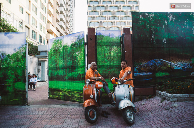 ai ngo nhung tam pano tai nhung cong truong xay dung o sai gon co the dep den the
