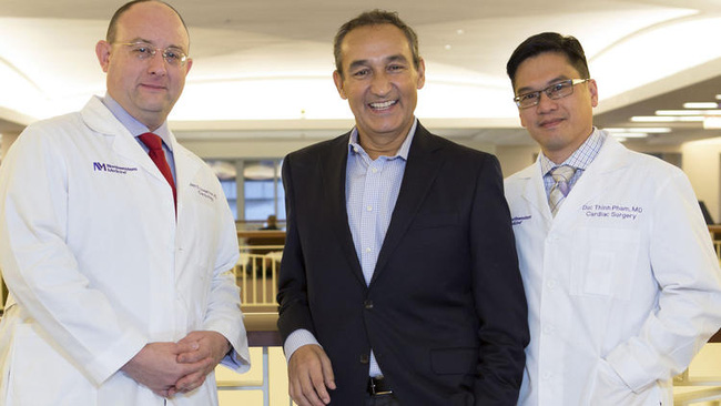 ceo united airlines tung duoc bac si goc viet cay ghep tim