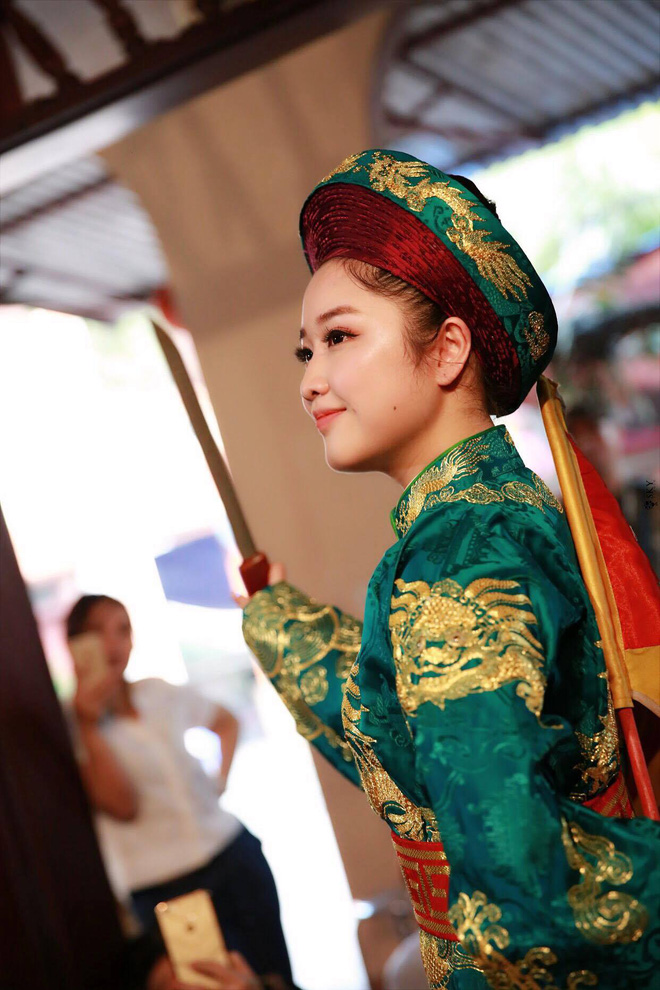 nhin lai thanh dong xinh dep dat kinh bac cua ngay ay va bay gio