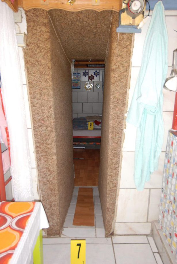 cau chuyen nguoi cha giam cam con gai 24 nam ham hiep hon 3000 lan qua loi ke cua dieu tra vien