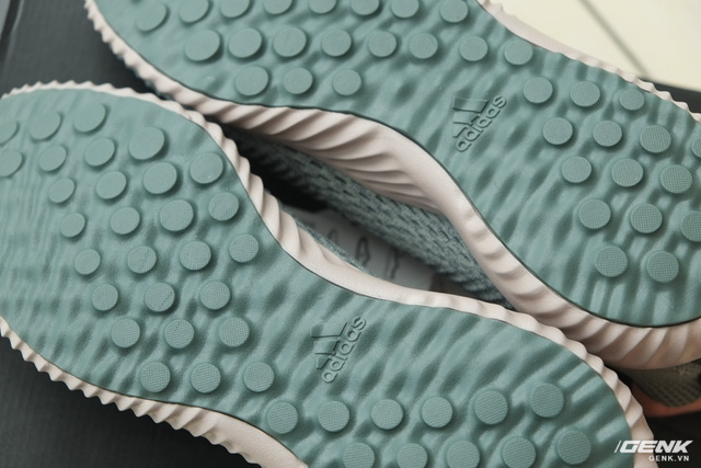 danh gia chi tiet adidas alphabounce em hieu nang cao da dung la lua chon gia mem thay the hoan hao cho ultraboost