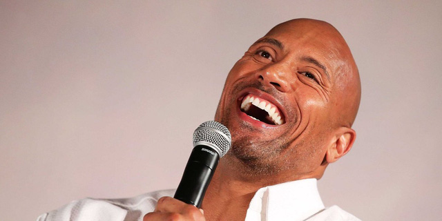 dwayne the rock johnson tu cau thu bong bau duc that bai den dien vien co thu nhap khung nhat hollywood