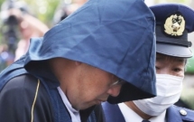 nghi pham da dung xe de do xang gan khu vuc tim thay thi the be gai nguoi viet