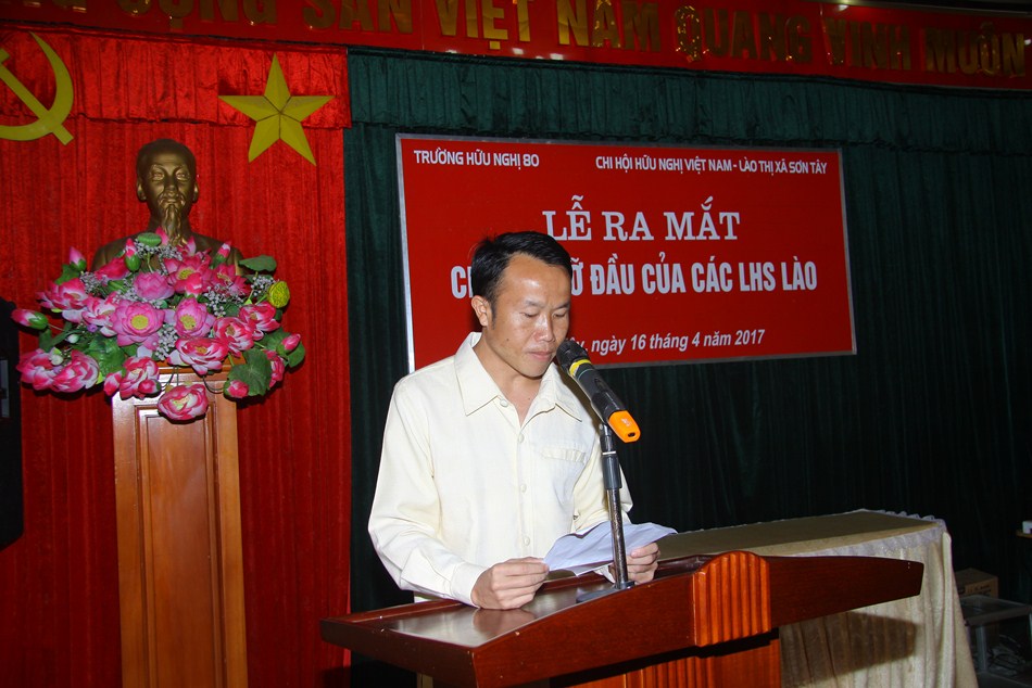 le ra mat cha me do dau cua cac luu hoc sinh lao tai truong huu nghi 80