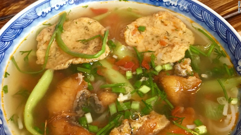 cnn goi y 5 mon bun ngon hang dau o ha noi