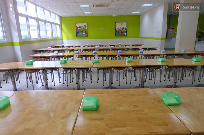 phu huynh phan doi cho con an o truong doan thi diem ecopark vi nghi thuc pham khong dam bao ve sinh