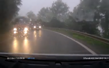 clip vuot au tren duong deo tai xe xe tai khien nhieu nguoi thot tim